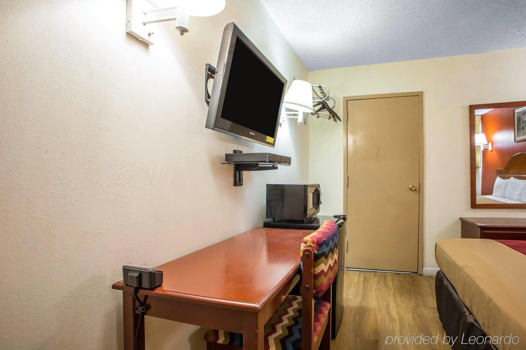 Econo Lodge Форт-Ли Экстерьер фото