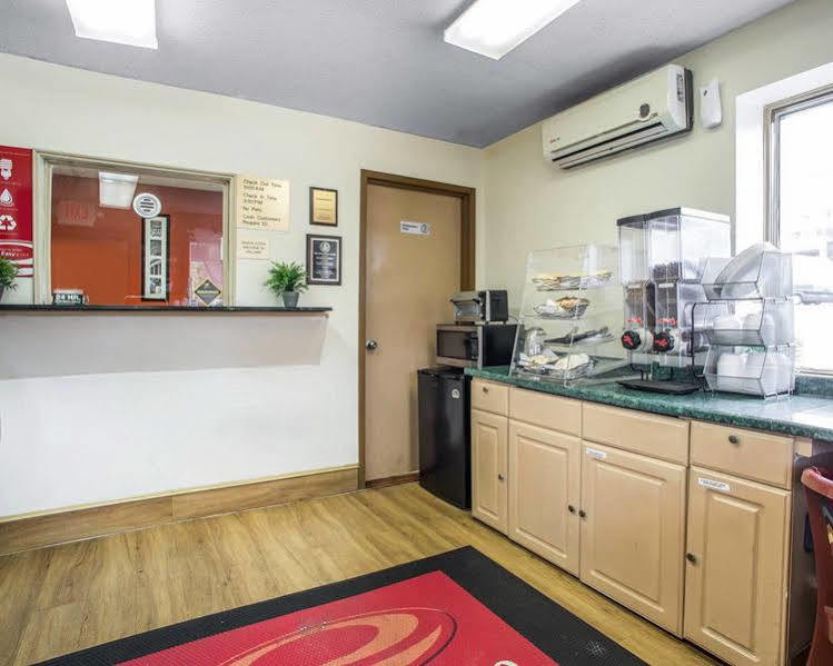 Econo Lodge Форт-Ли Экстерьер фото